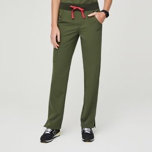 NWOT FIGS Dark Olive Kade Cargo Pant (XS Tall)